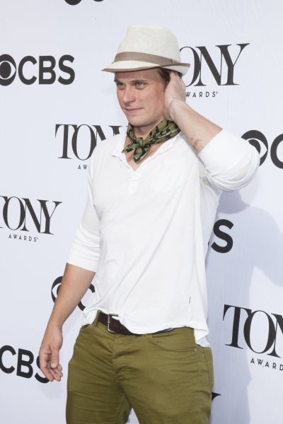 Billy Magnussen Photo