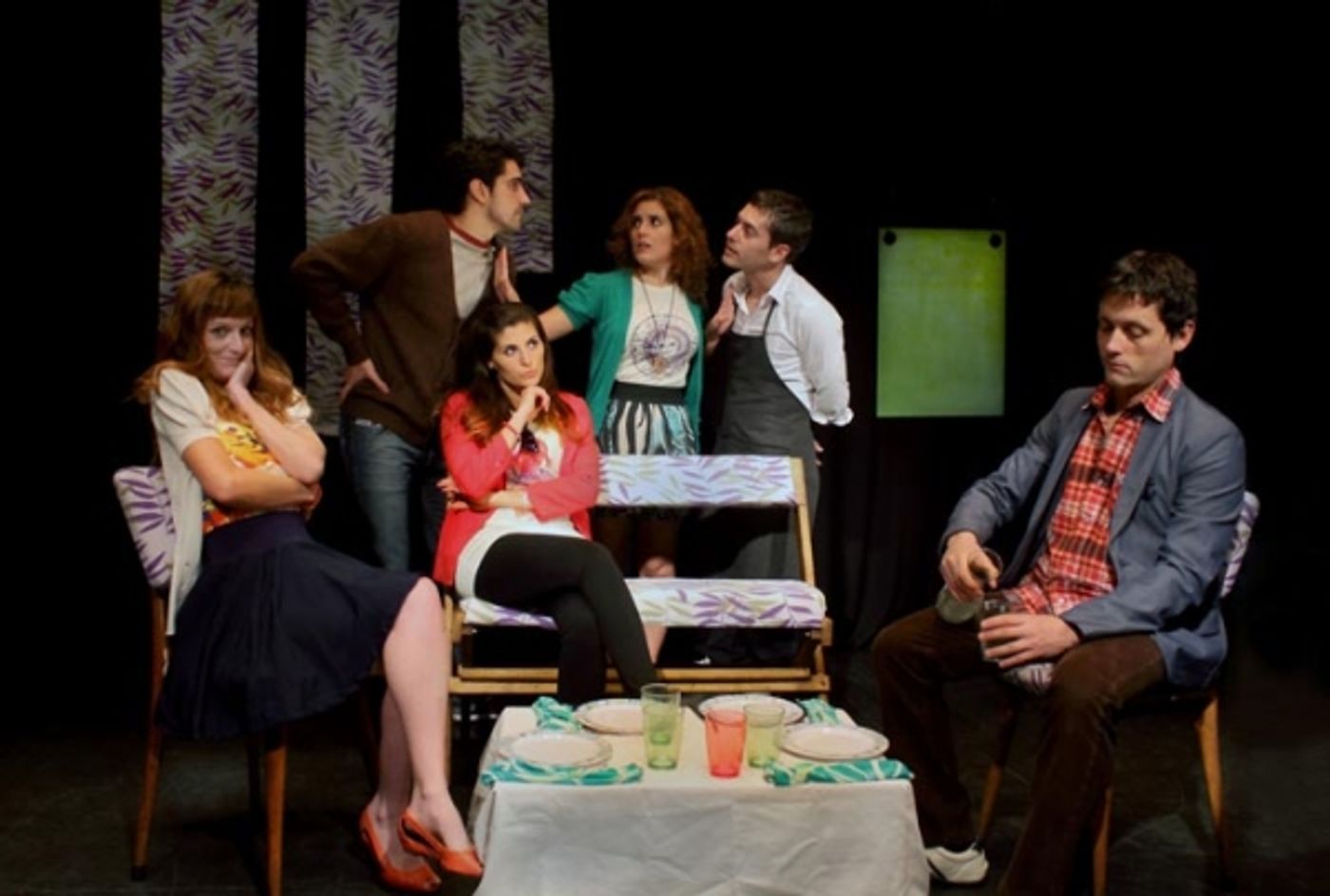 Photo Flash: ALMUERZO EN LA PURA at Teatro La Galer  Image