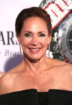 Laurie Metcalf  Photo