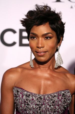Angela Bassett  Photo