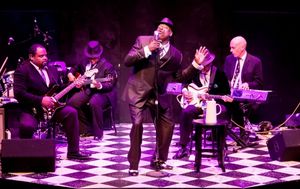 Rick Stone (HowlinÃ¢â‚¬â„¢ Wolf) and the band Photo