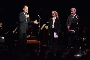 Tom Hanks, Charlotte Moore, Ciaran O''Reilly Photo
