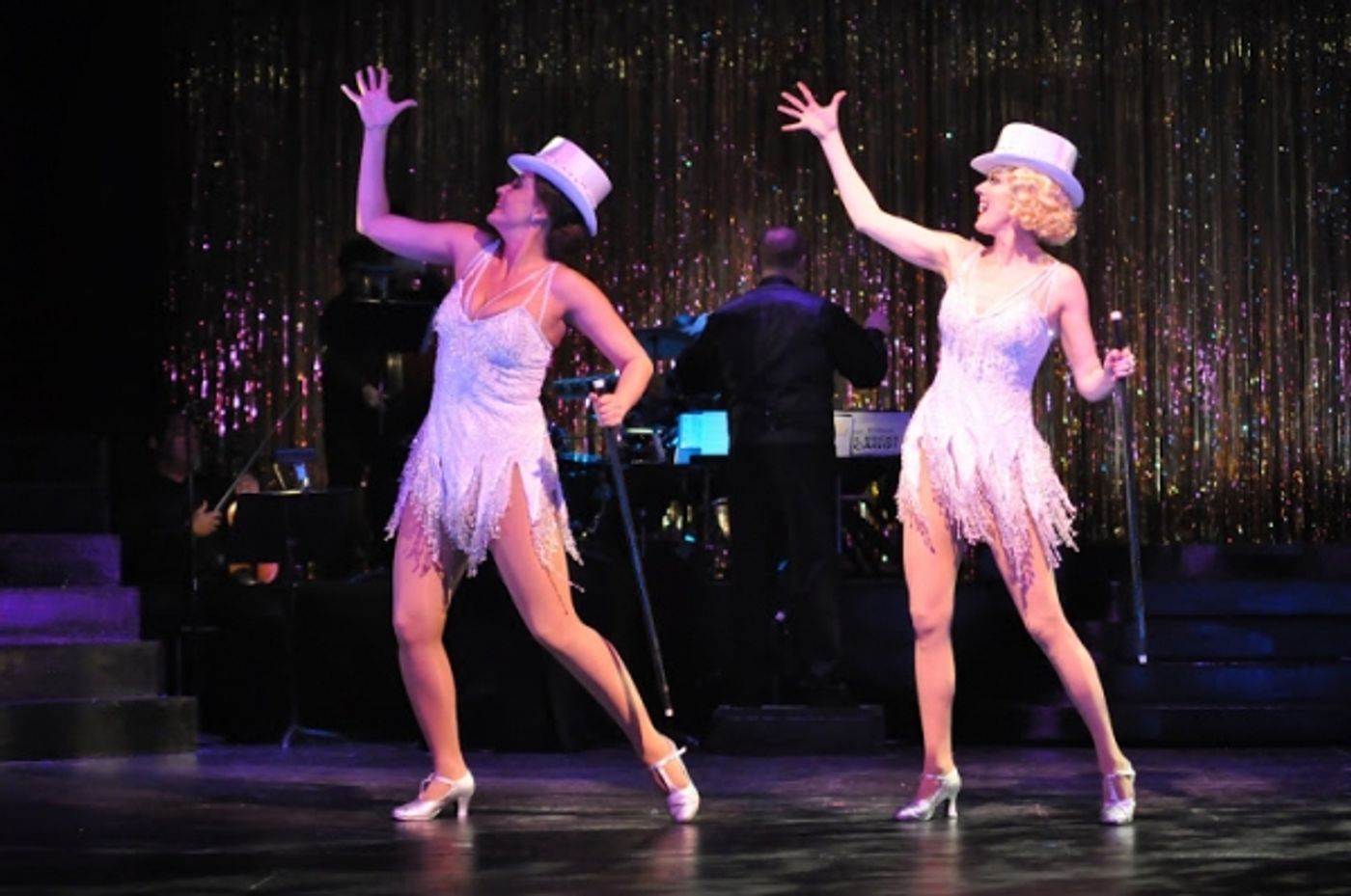 Photo Flash: First Look at Angie Schworer, Sara Gettelfinger and More in Reagle Music Theatre's CHICAGO  Image