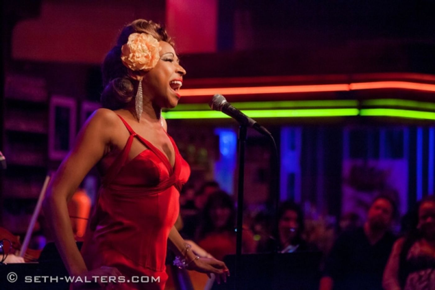 Photo Flash: Kelli Barrett, Patti Murin and More Celebrate Adele in THE POP SHOW at Birdland Image