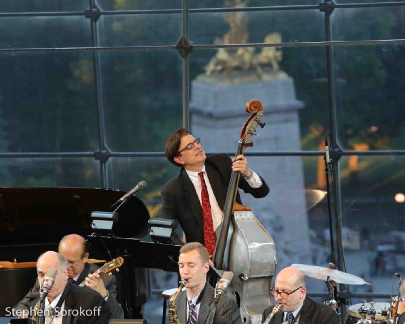 Photo Coverage: Michael Feinstein Brings SWINGING WITH THE BIG BANDS to Jazz At Lincoln Center  Image