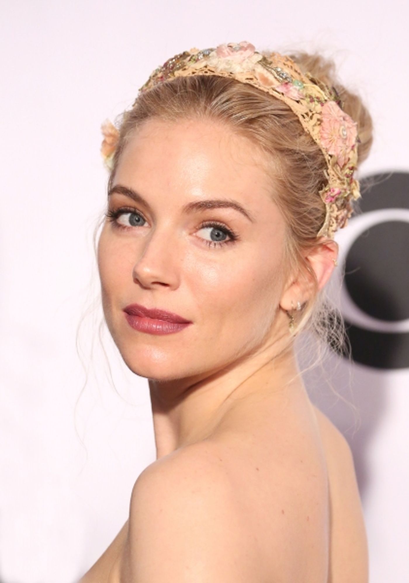 Photo Coverage: Tony's Red Carpet Special- The Best Hair, Makeup & Bling- Part 1!  Image