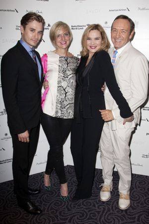 Seth Numrich (Chance Wayne), Marianne Elliott (Director), Kim Cattrall (Alexandra Del Lago) and Kevin Spacey (Artistic Director)''Sweet Bird of Youth'' play @ BroadwayWorld Seth Numrich (Chance Wayne), Marianne Elliott (Director), Kim Cattrall (Alexandra Del Photo