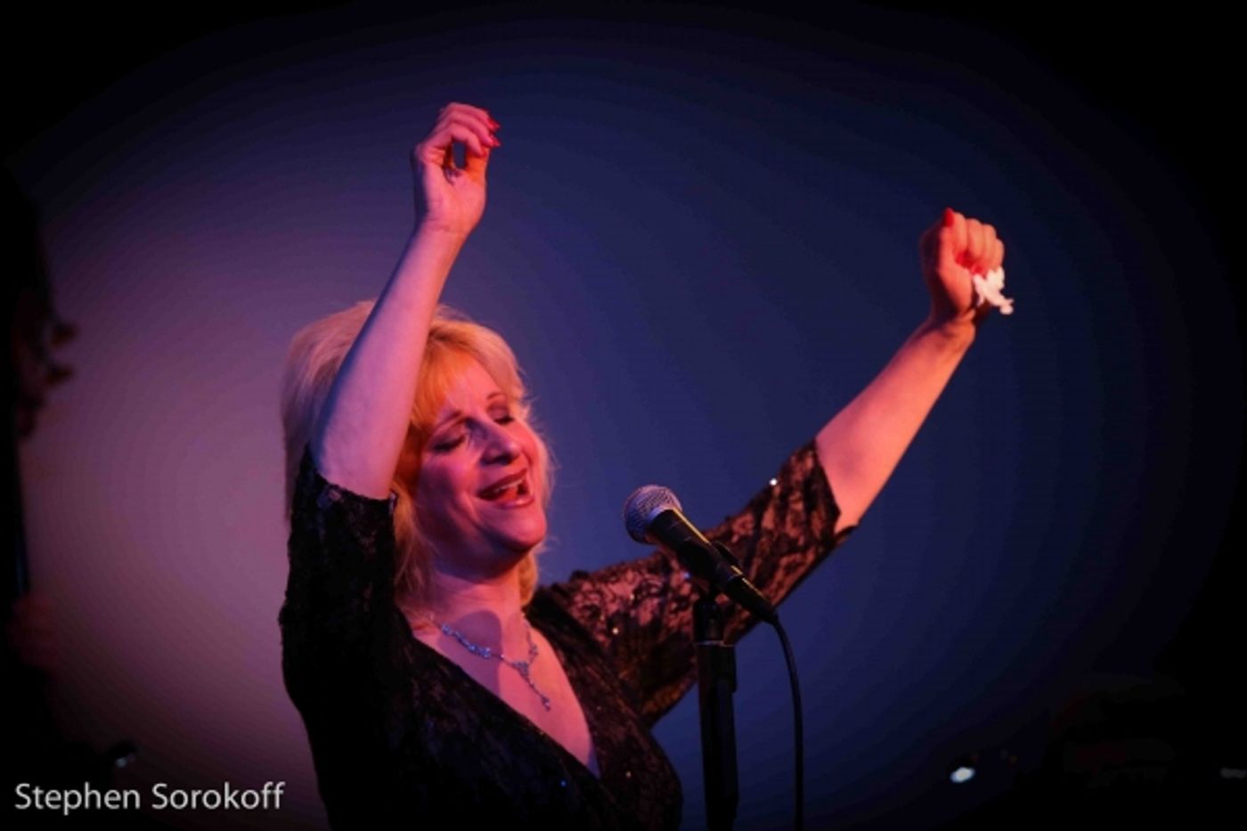 Photo Coverage: Julie Budd Brings SHOW-STOPPER to Metropolitan Room  Image