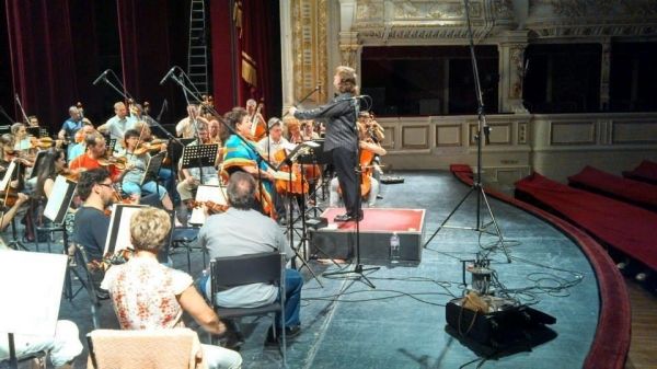 Photo Flash: MidAtlantic Opera's Jason C. Tramm Leads Szeged National Symphony in Hungary — photo 1 of 5