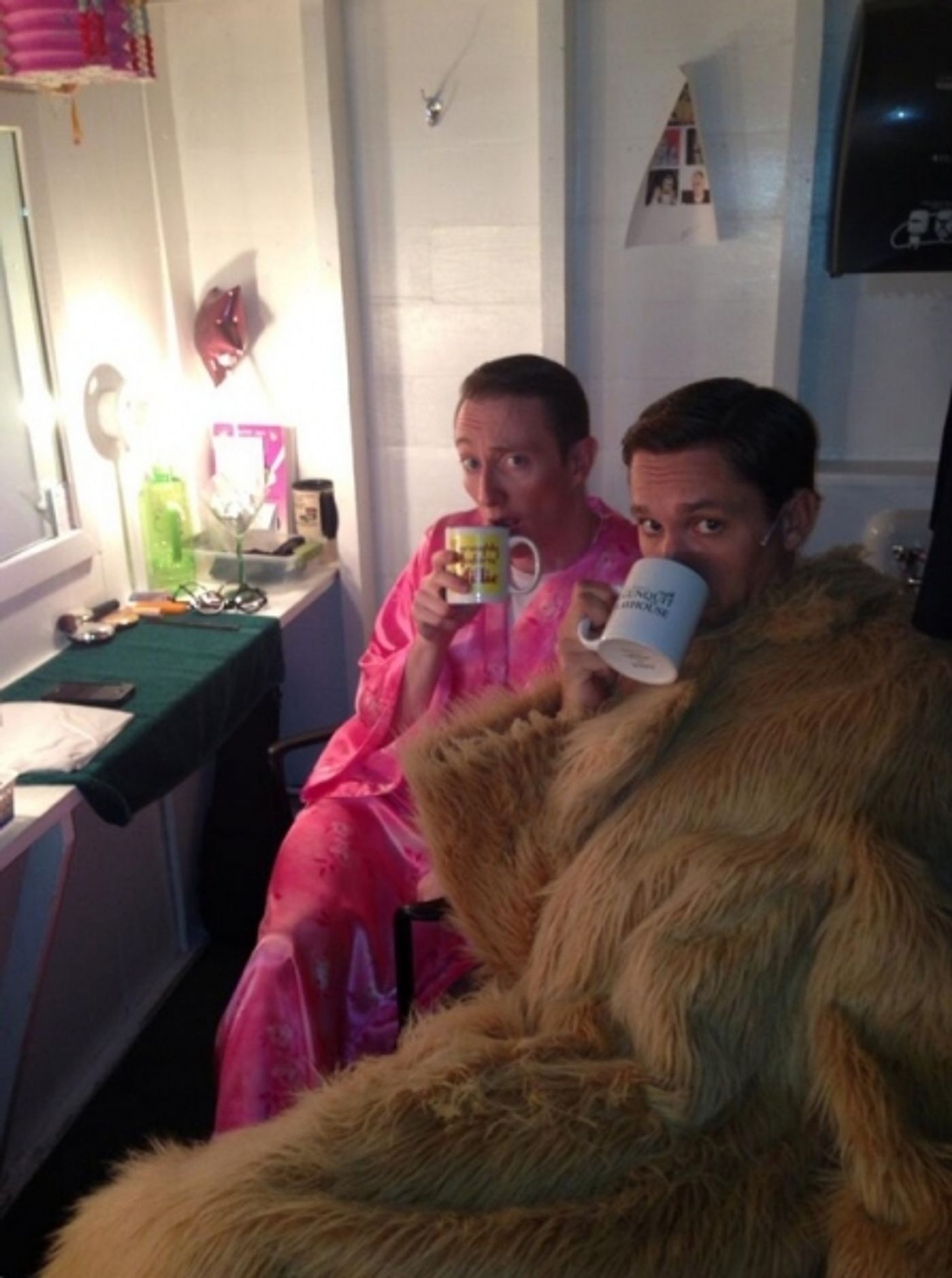 Photo Flash: Saturday Intermission Pics, June 15 - NICE WORK's Last SIP, Toronto's WIZARD OF OZ Hits 200 Shows and More! Image
