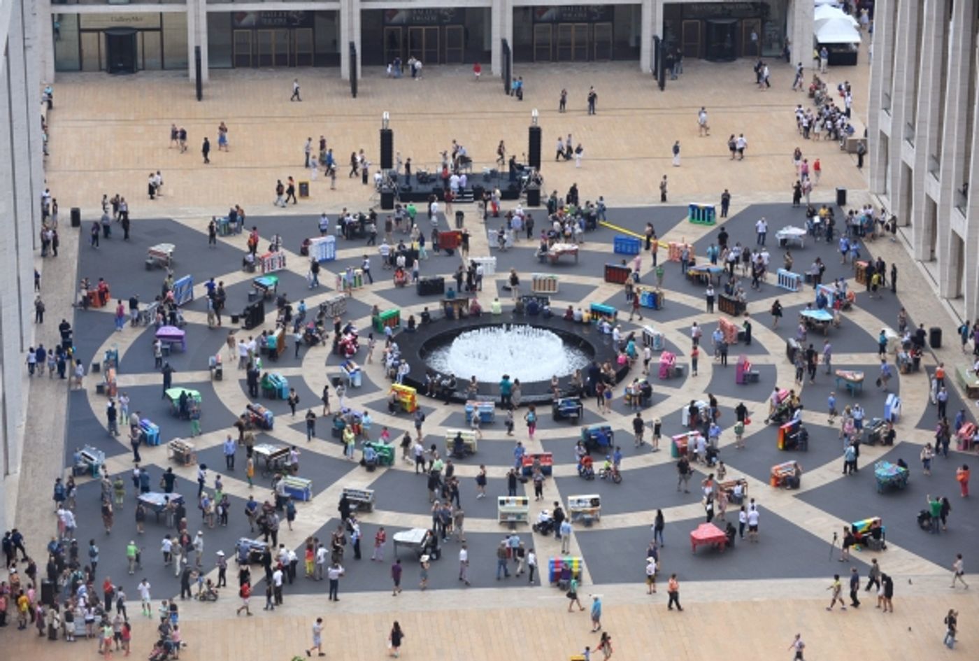 Photo Flash: Cast of ONCE and More at NYC's Sing for Hope Pianos  Image