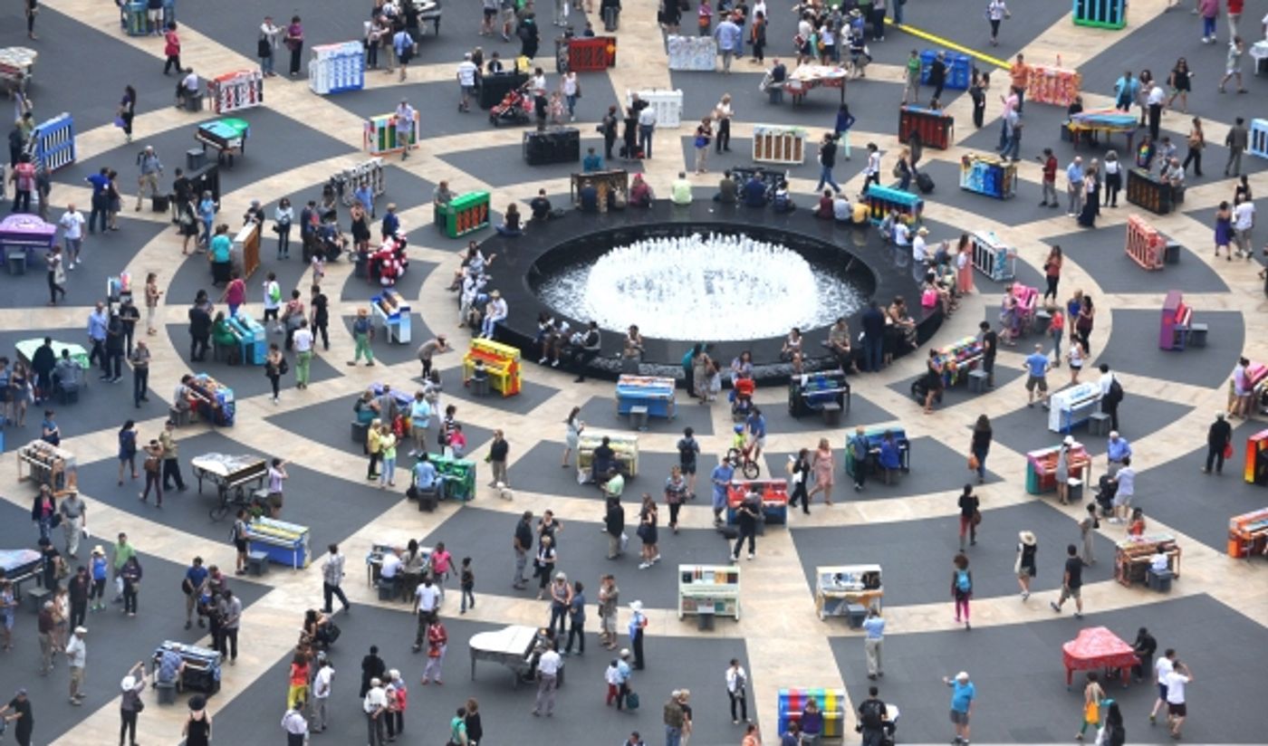 Photo Flash: Cast of ONCE and More at NYC's Sing for Hope Pianos  Image
