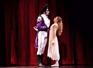 Ballet: PETER PAN. Choreographer: Trey McIntyre. Dancer(s): Sara Webb and James Gotes Photo