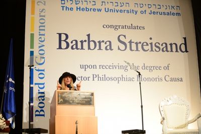 Barbra Streisand Photo