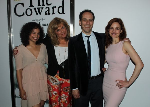 Michelle Beck, Caroline Aaron, Peter Grosz and Carla Gugino Photo