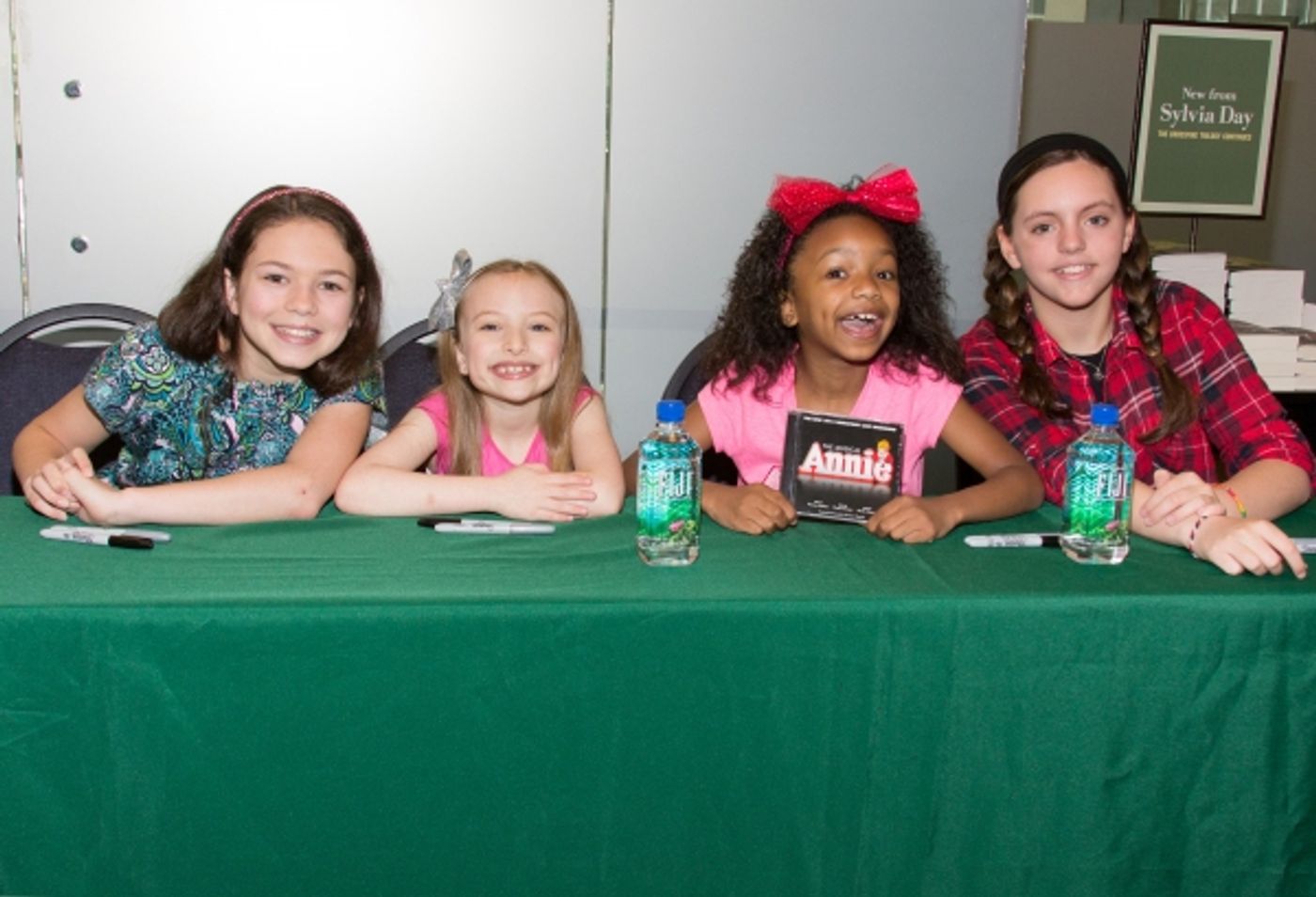 Photo Coverage: Jane Lynch, Lilla Crawford & ANNIE Cast Sign Albums at Barnes & Noble! Image