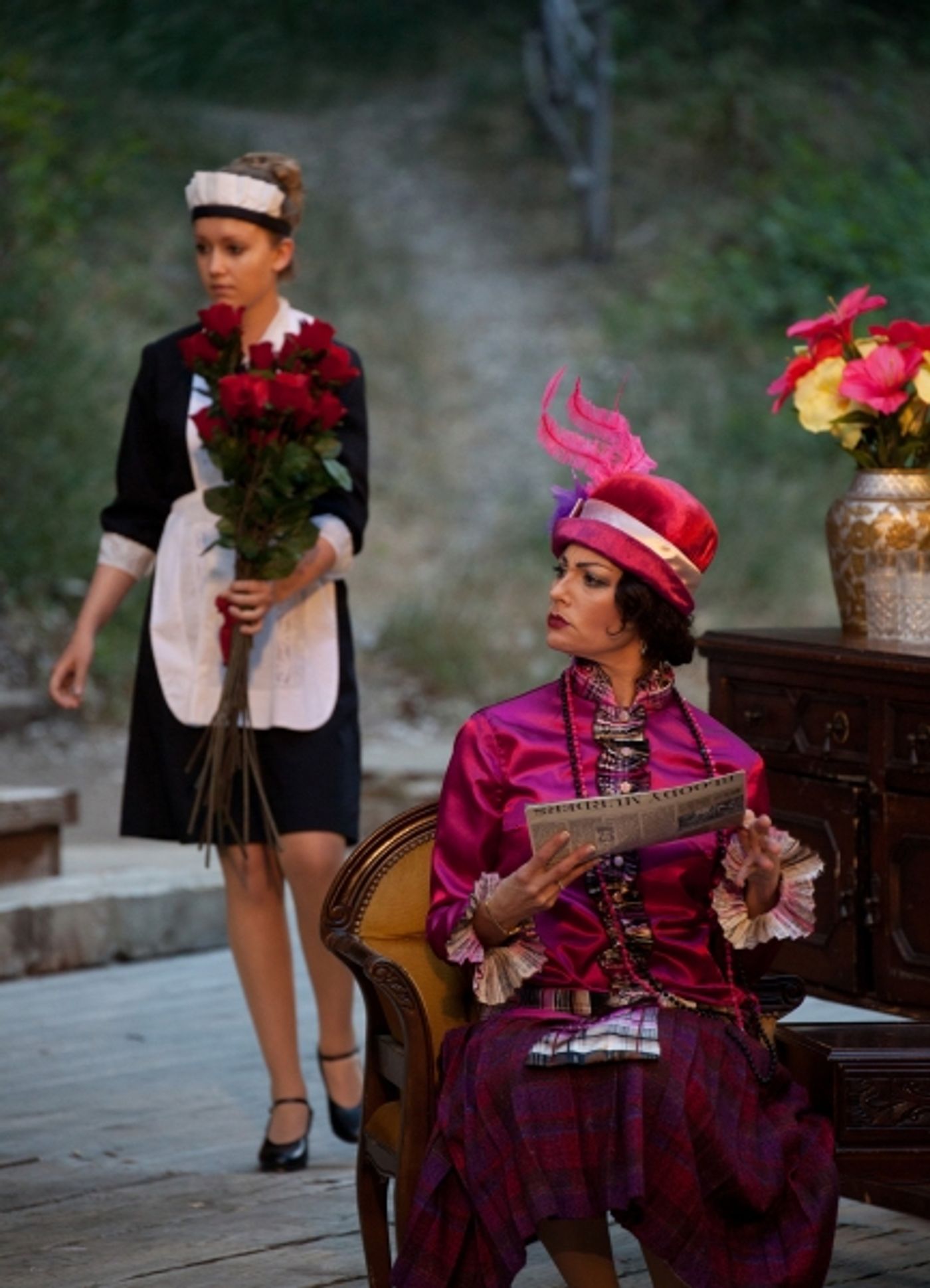 Photo Flash: First Look at Theatricum Botanicum's THE ROYAL FAMILY, Opening 6/22 Image