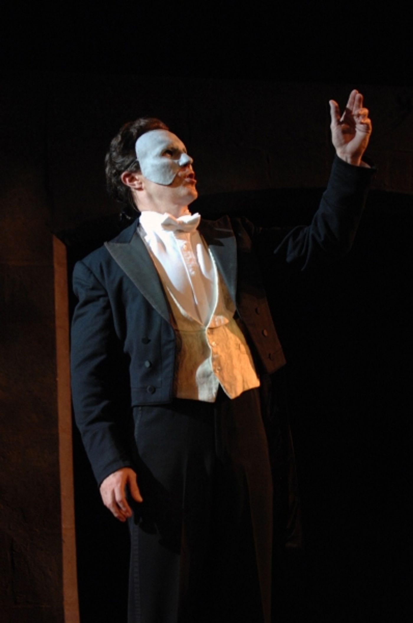 Photo Flash: First Look at Kopit & Yeston's PHANTOM at Pittsburgh CLO, Opening Tonight  Image