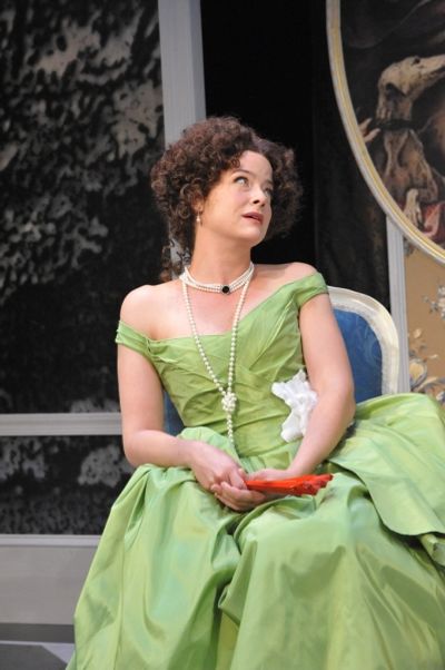 Megan Anderson  Photo