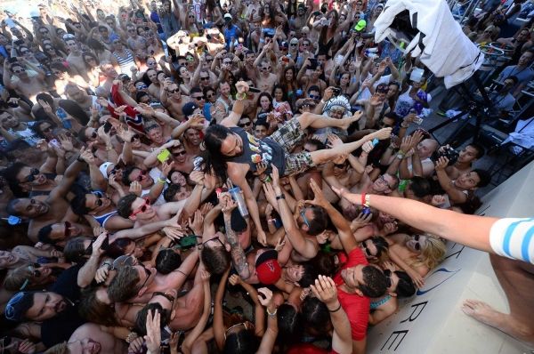 Steve Aoki crowd surfing Photo