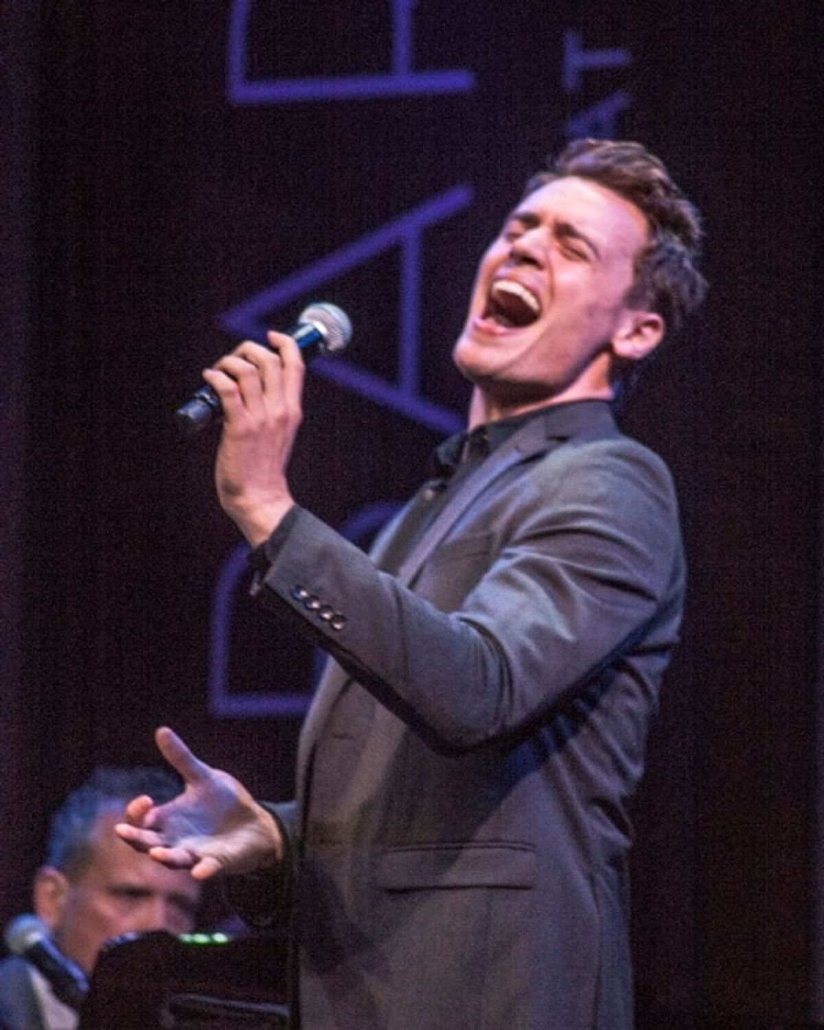 Erich Bergen at 