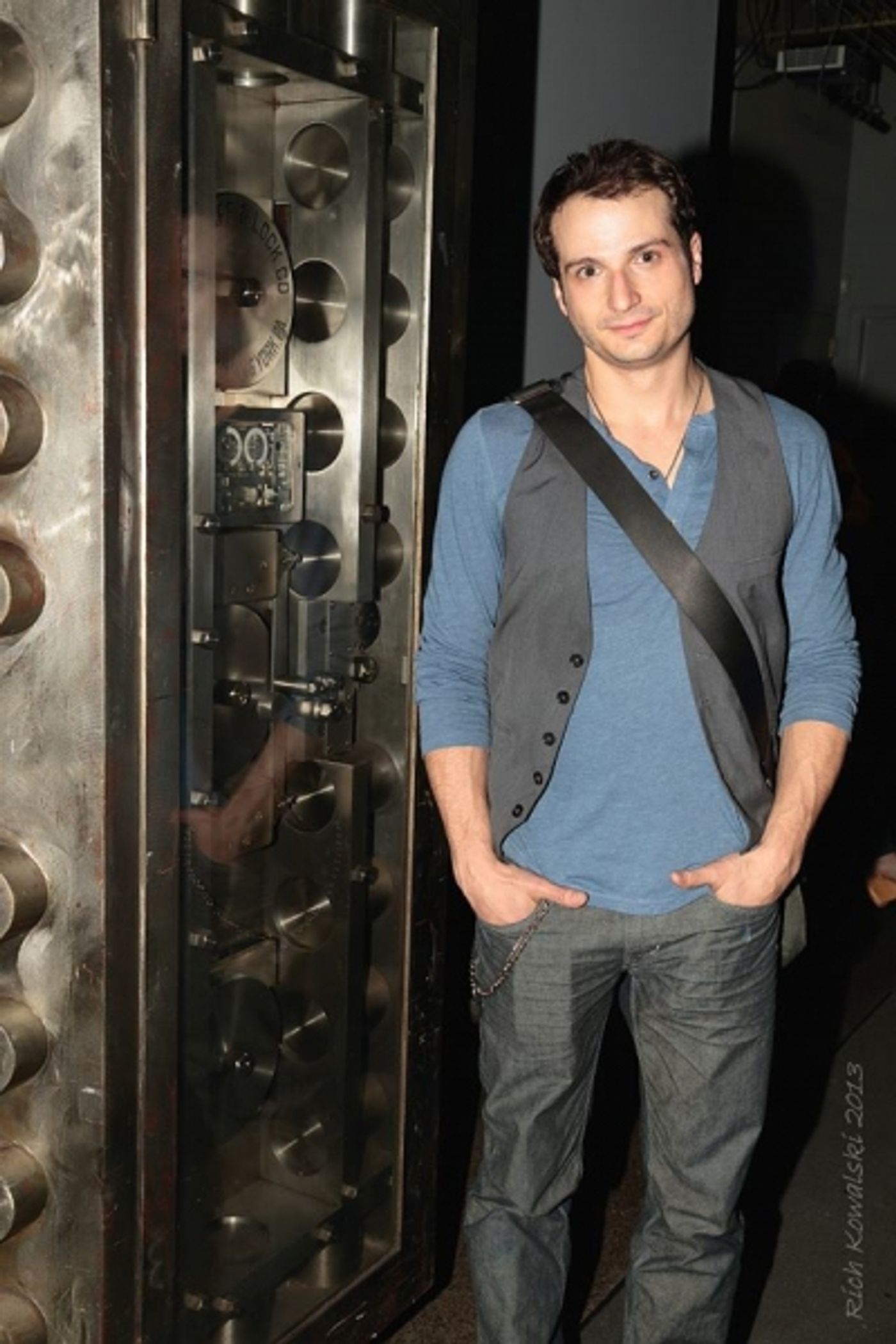 Photo Flash: NOBODY LOVES YOU Begins Previews at Second Stage Theatre  Image