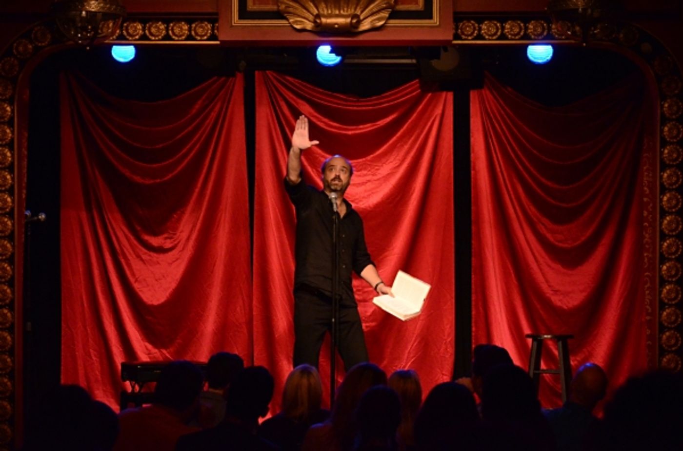 Photo Flash: Jane Krakowski, Brooke Shields, Tony Danza & More in CELEBRITY AUTOBIOGRAPHY at Stage 72!  Image