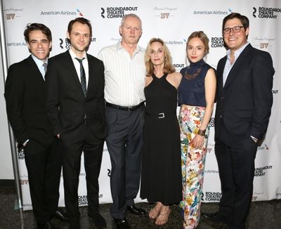 (L-R) Steven Levenson, Christopher Denham, David Morse, Lisa Emery, Sarah Goldberg an Photo