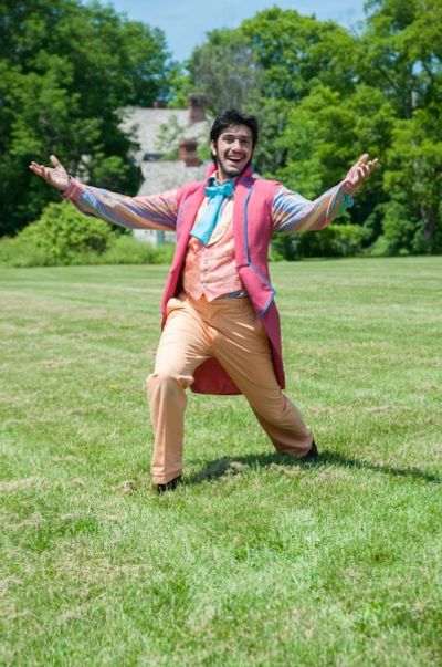 Joseph Ahmed as Leadner Photo