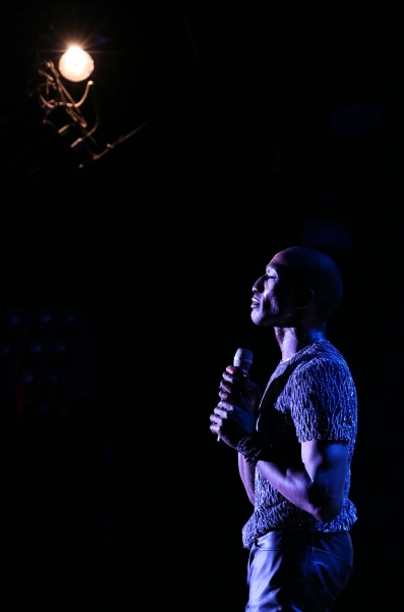 Photo Coverage: PIPPIN's Anthony Wayne in YOU MAKE ME FEEL MIGHTY REAL  Image