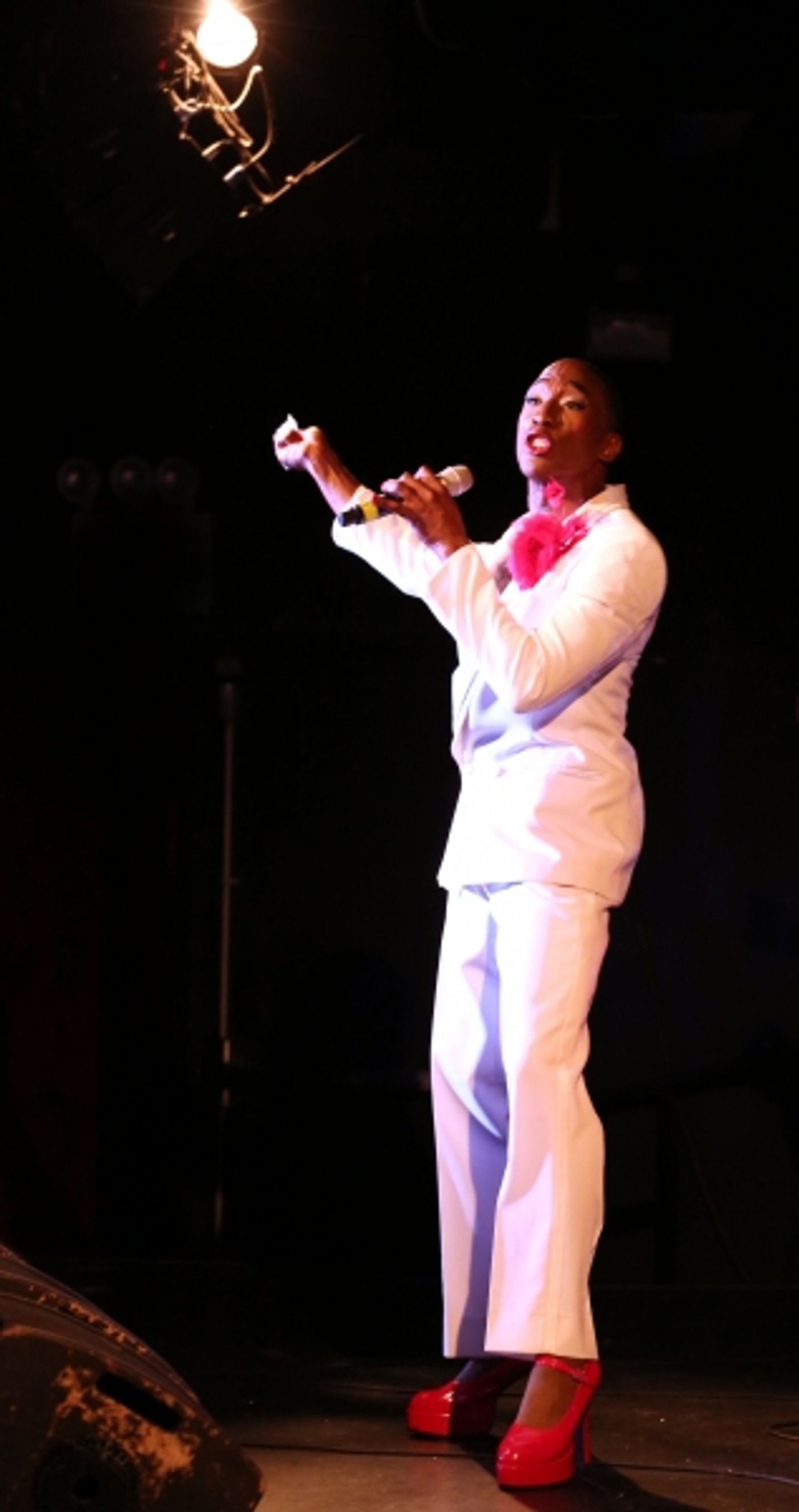 Photo Coverage: PIPPIN's Anthony Wayne in YOU MAKE ME FEEL MIGHTY REAL  Image