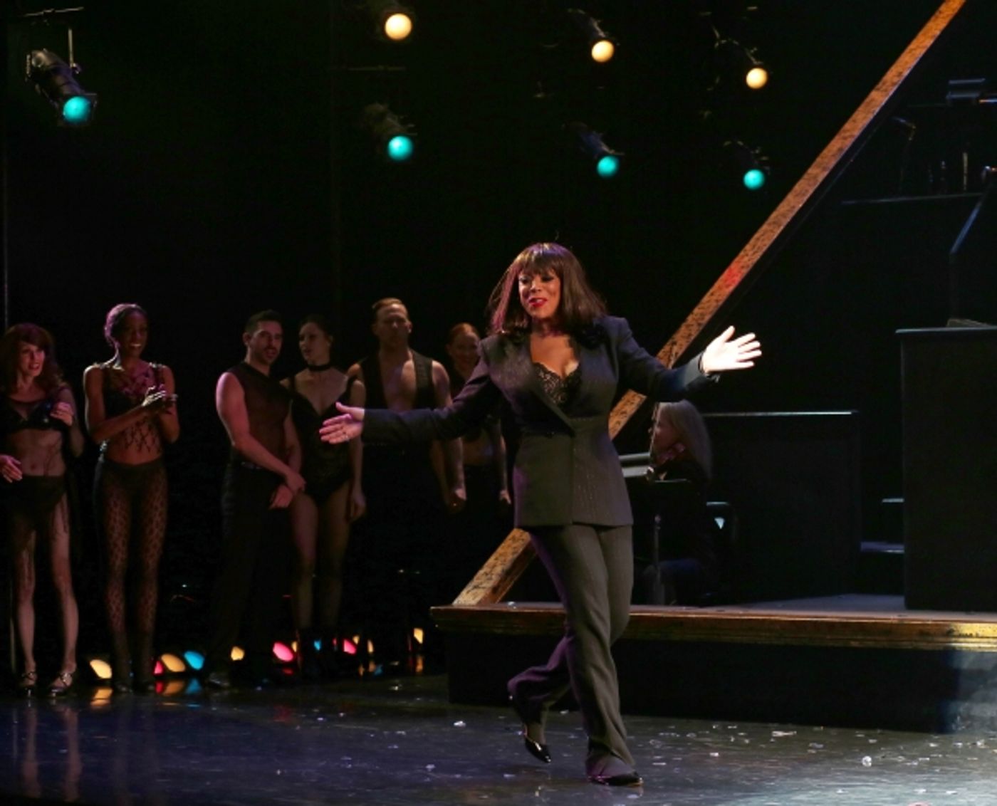 Photo Coverage: Wendy Williams Takes First Bow as 'Matron Mama Morton' in CHICAGO! Image