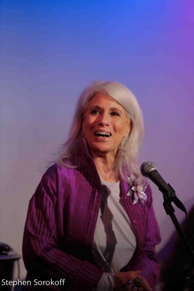Jamie deRoy Photo