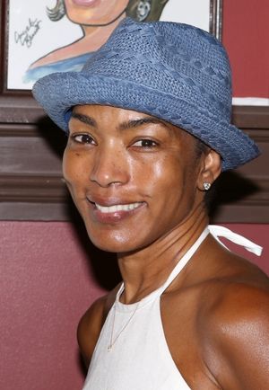 Angela Bassett @ BroadwayWorld Angela Bassett Photo