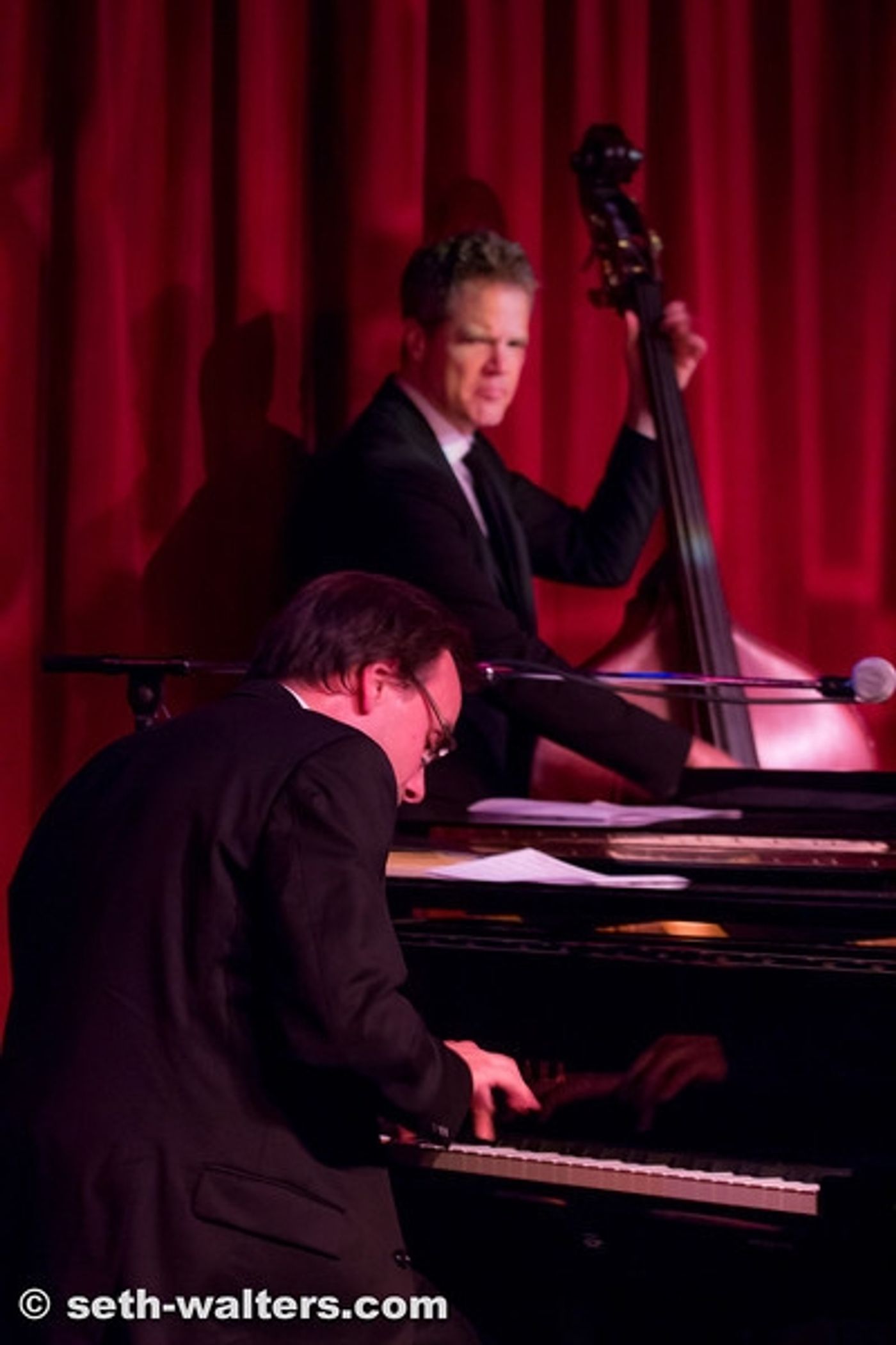 Photo Flash: Jim Caruso's Cast Party at Birdland Celebrates 10th Anniversary and New Portrait for Host Jim Caruso  Image