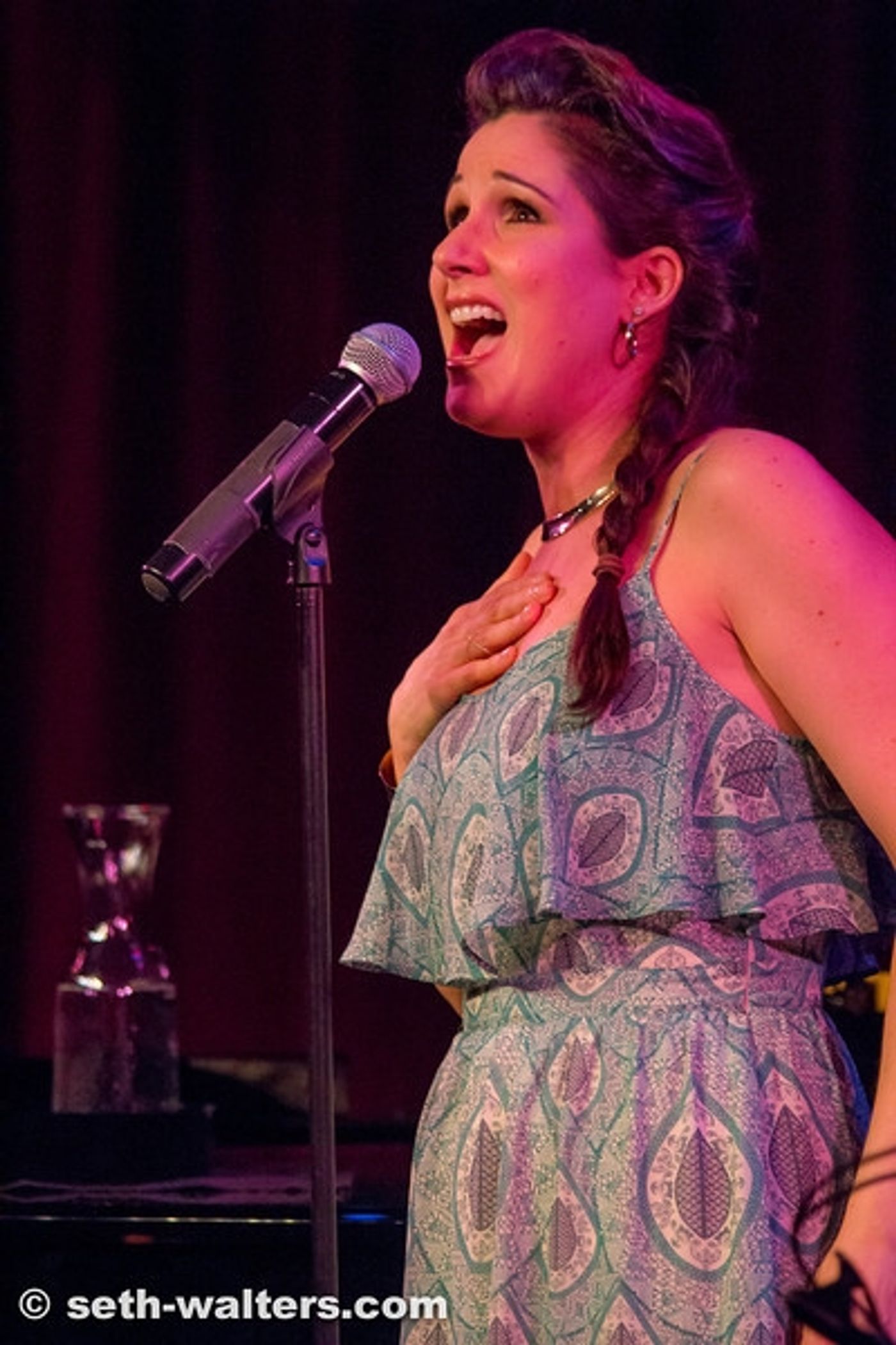Photo Flash: Stephanie J. Block Performs at Birdland!  Image