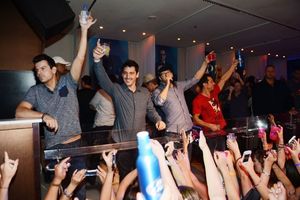 New Kids On The Block: Jordan Knight, Jonathan Knight, Donnie Wahlberg, Danny Wood an Photo