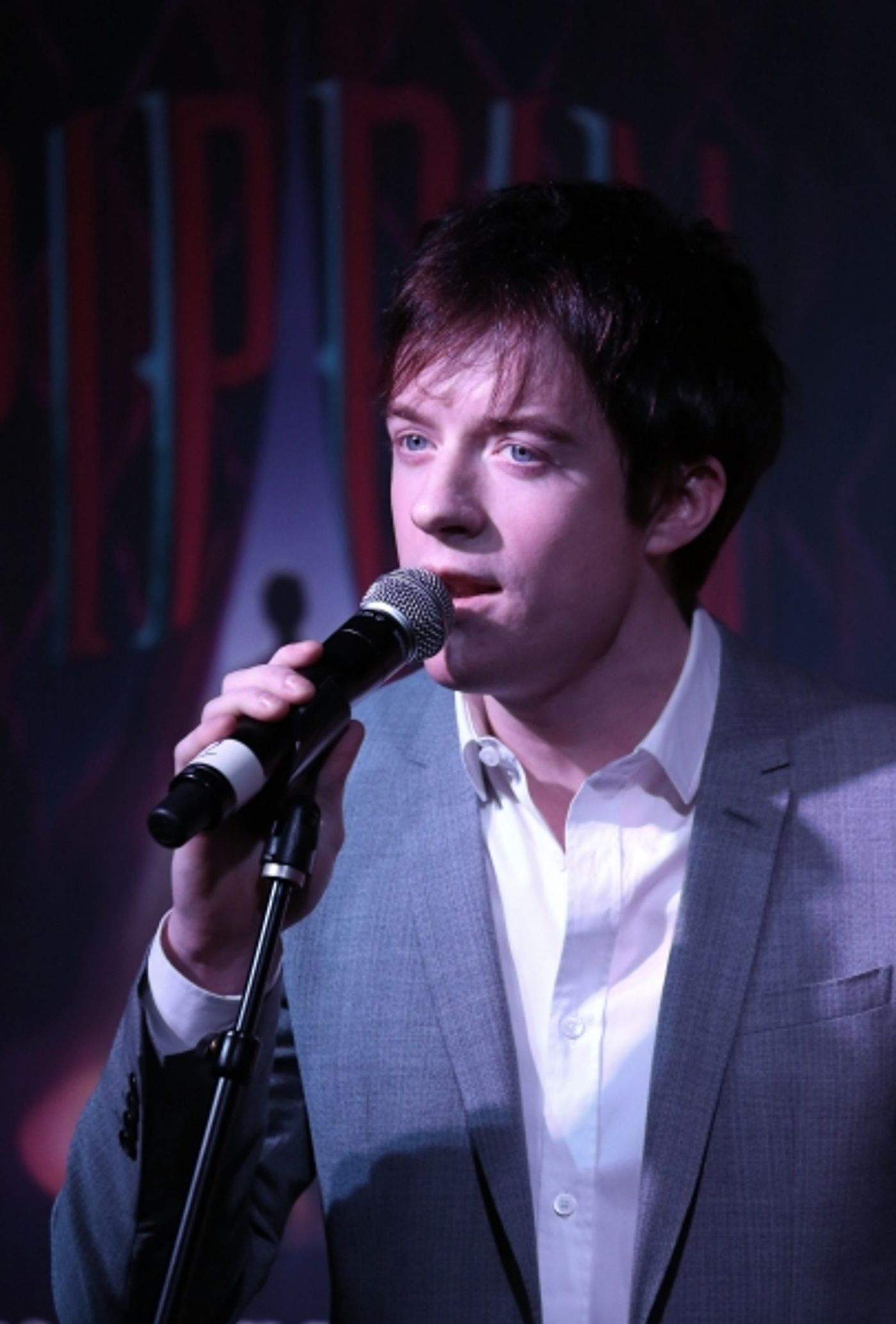 Photo Coverage: PIPPIN's Matthew James Thomas, Rachel Bay Jones & Patina Miller Perform at Barnes & Noble!  Image