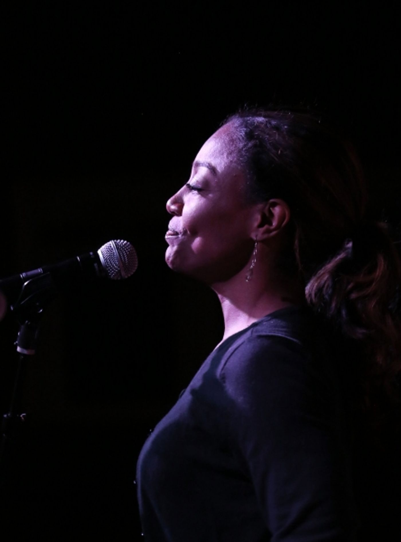 Photo Coverage: PIPPIN's Matthew James Thomas, Rachel Bay Jones & Patina Miller Perform at Barnes & Noble!  Image