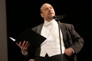 Danny Burstein Photo