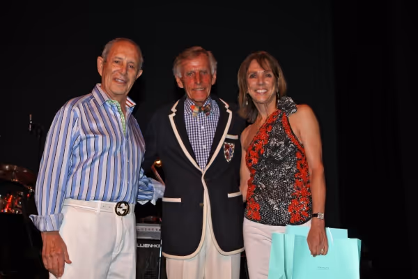 Visionary Award Winners Neal & Cynthia Hochman with Chairman of the Board Tom Poole ( Photo