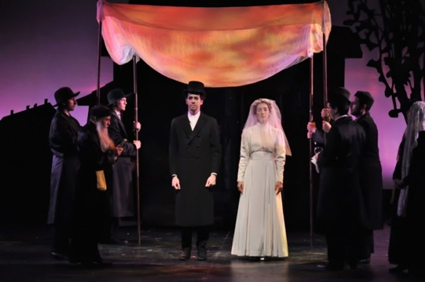 Photo Flash: First Look at Scott Wahle, Donna Sorbello and More in Reagle Music Theatre's FIDDLER ON THE ROOF  Image