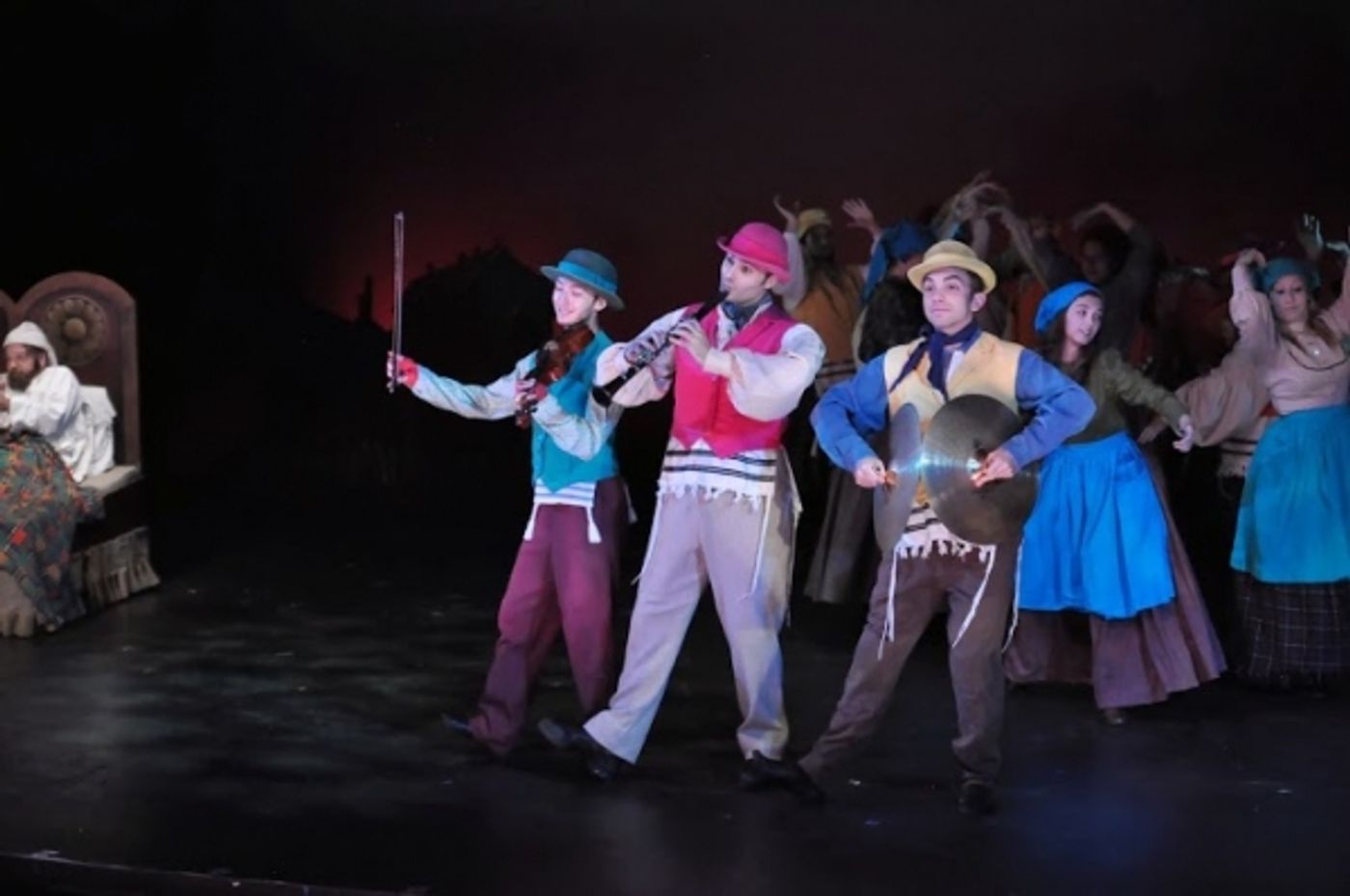 Photo Flash: First Look at Scott Wahle, Donna Sorbello and More in Reagle Music Theatre's FIDDLER ON THE ROOF  Image