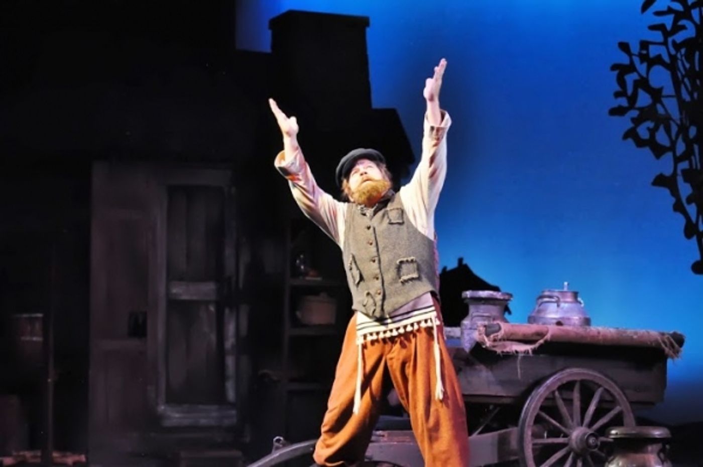 Photo Flash: First Look at Scott Wahle, Donna Sorbello and More in Reagle Music Theatre's FIDDLER ON THE ROOF  Image