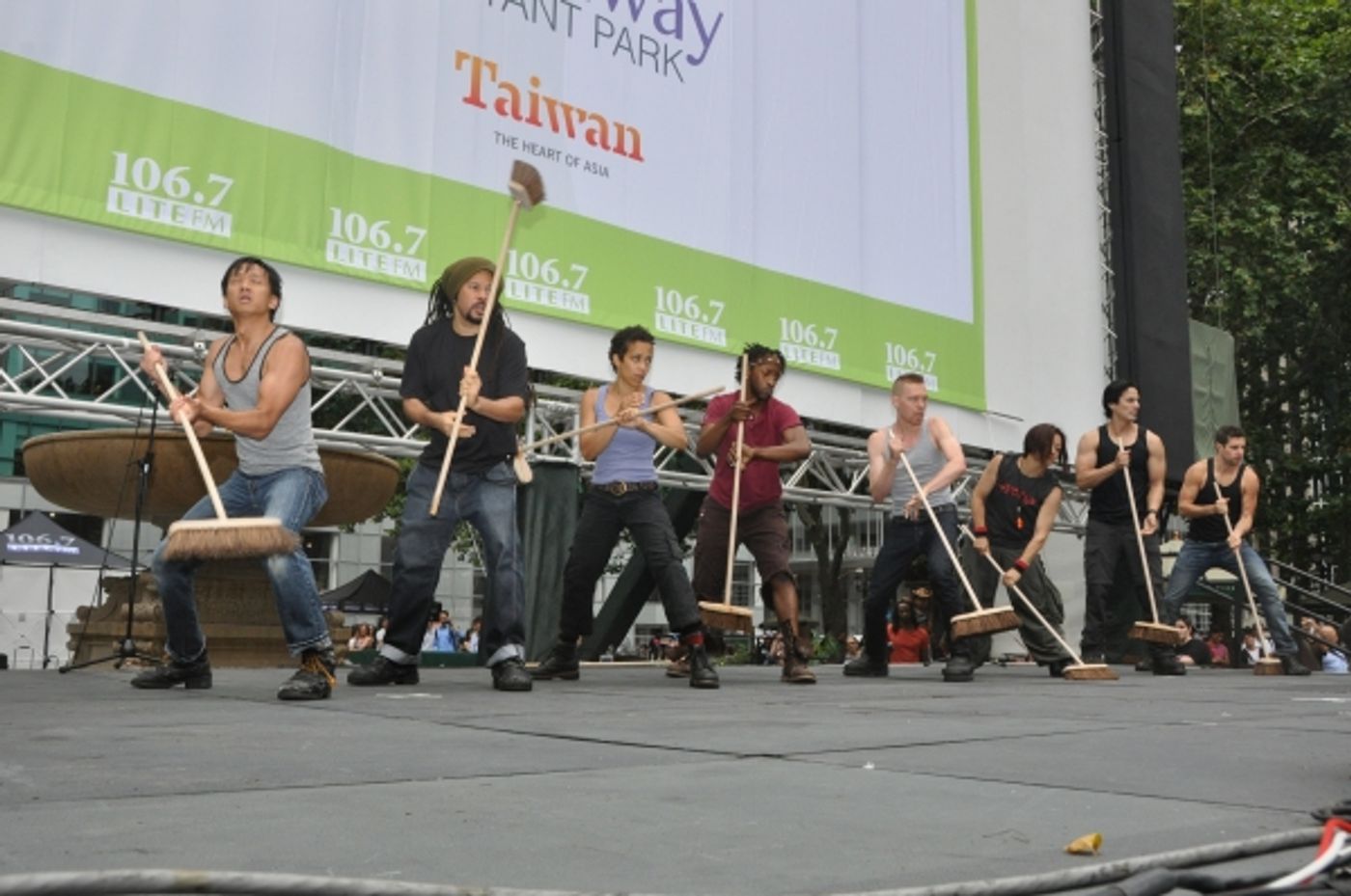 Photo Coverage: Casts of PIPPIN, CINDERELLA & More Perform at First Broadway in Bryant Park of 2013! Image