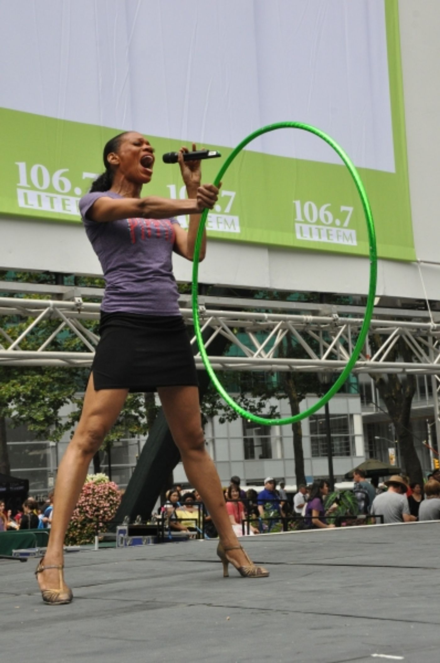 Photo Coverage: Casts of PIPPIN, CINDERELLA & More Perform at First Broadway in Bryant Park of 2013! Image