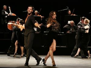 Maksim Chmerkovskiy and Karina Smirnoff @ BroadwayWorld Maksim Chmerkovskiy and Karina Smirnoff Photo