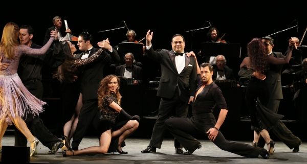Maksim Chmerkovskiy, Karina Smirnoff,  Gilberto Santa Rosa and Ensemble Cast Photo