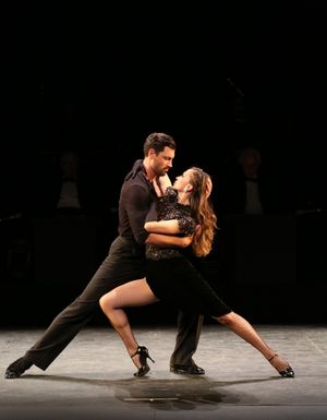 Maksim Chmerkovskiy and Karina Smirnoff @ BroadwayWorld Maksim Chmerkovskiy and Karina Smirnoff Photo