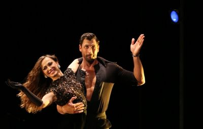 Maksim Chmerkovskiy and Karina Smirnoff Photo